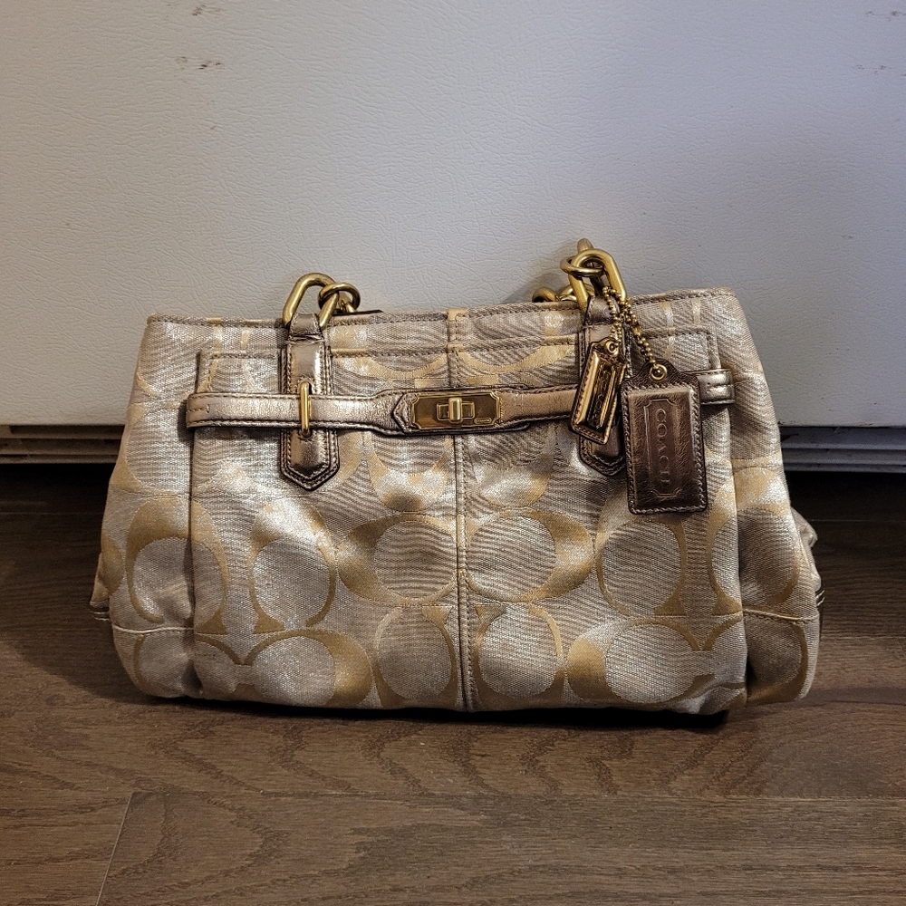 Coach Chelsea Patina Signature Jayden Collector's Item